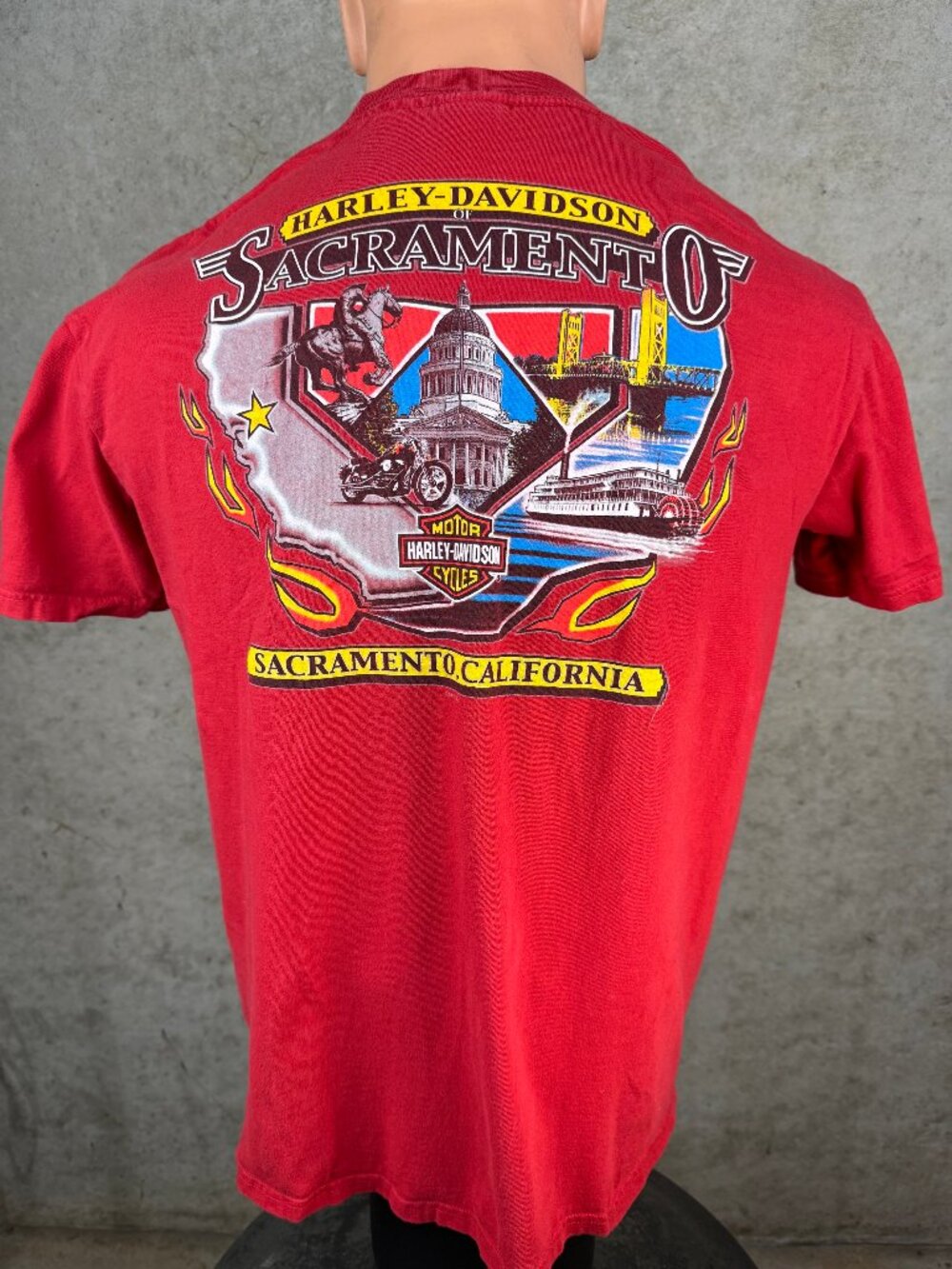 Harley Davidson T Shirt Mens XLarge Red Sacramento Capitol Tower Bridge